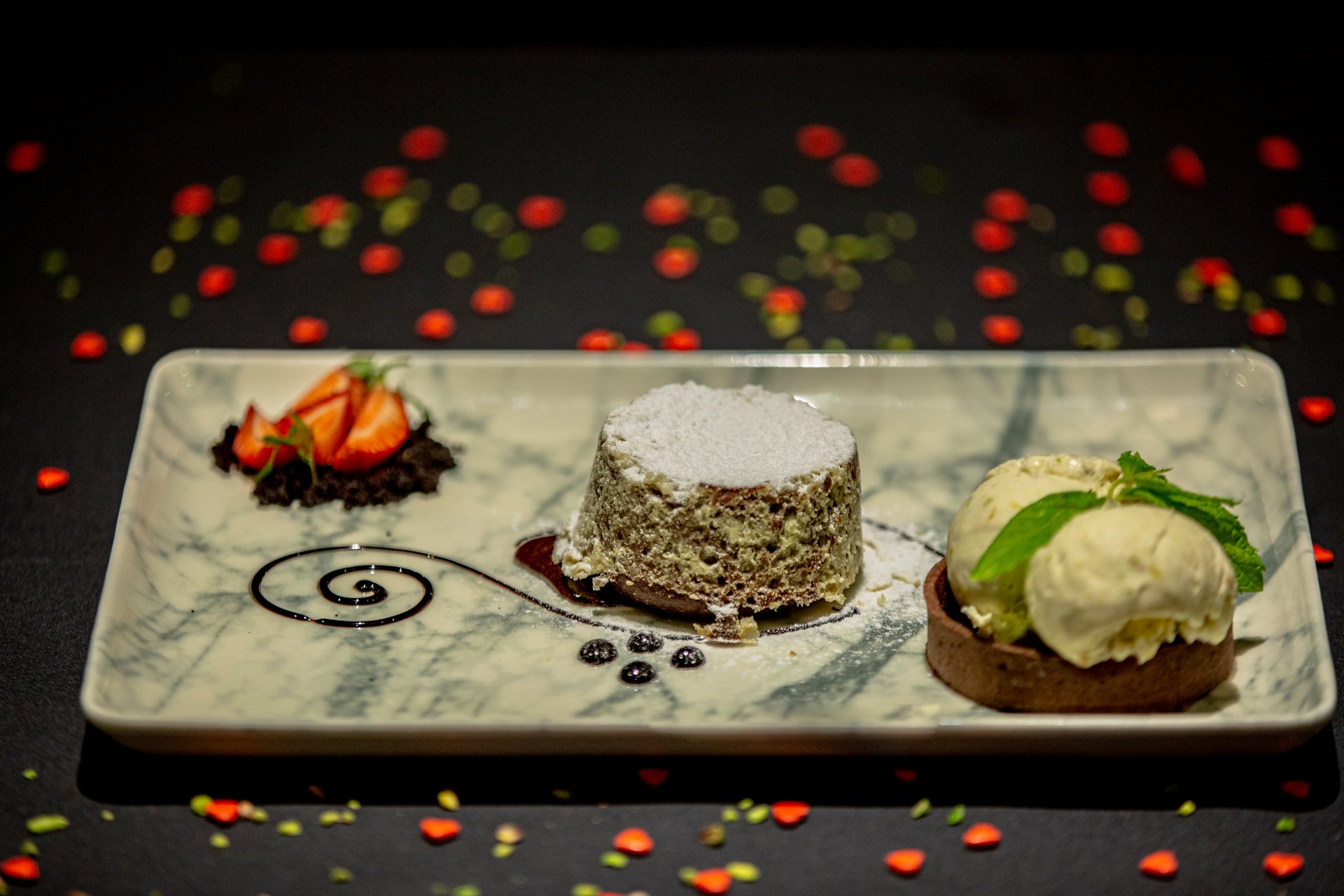 Fanus Restaurant'ın özgün iç mekân ve sunum detayı