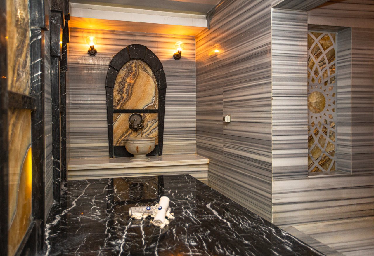 Elysium Spa koyu mermer hamam ve kurna